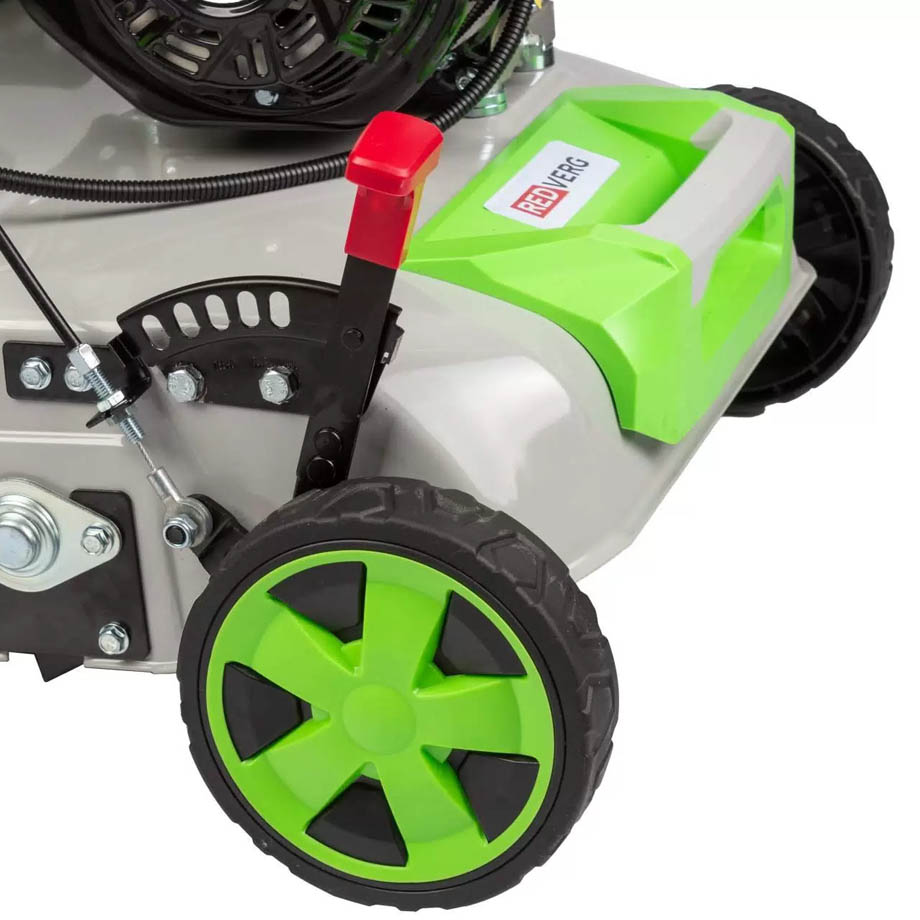 Аренда аэратора скарификатора REDVERG RD-GAS40-1 в компании ГенПрокат